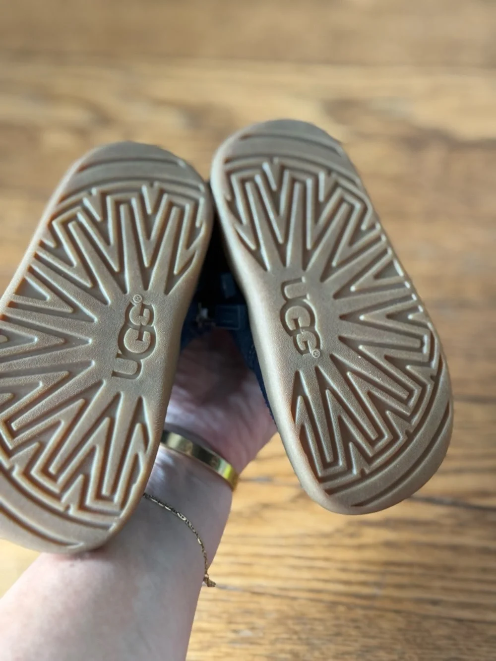 UGG Kids' Kristjan Chukka Boots - Size 4 / 5